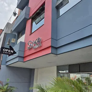 Hotel Laureles, Medellin