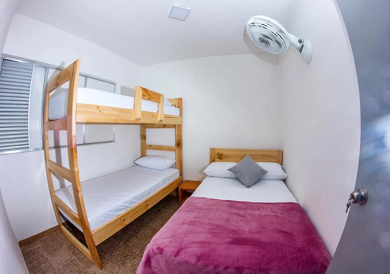 Charlie Palace Hostel Medellin